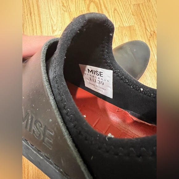 Mise The Standard OG Slip On Leather Size EU 39 Women’s 8.5 - Picture 9 of 9